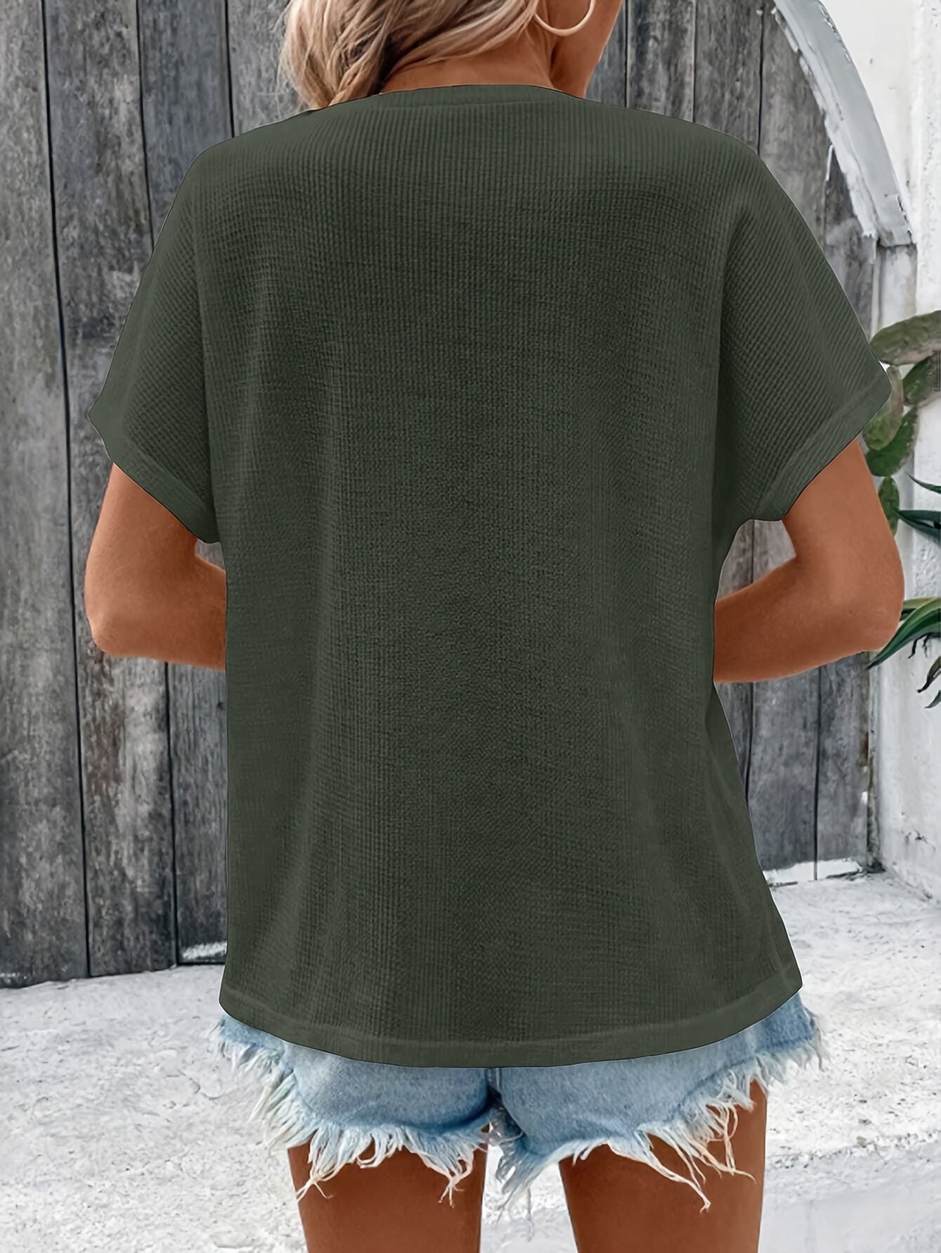 Marylou | Camiseta de Manga Corta Cuello Redondo y Botones