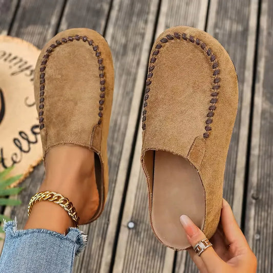 Wendi | Zuecos Sin Cordones De Puntera Cerrada Con Acabado Tipo Ante