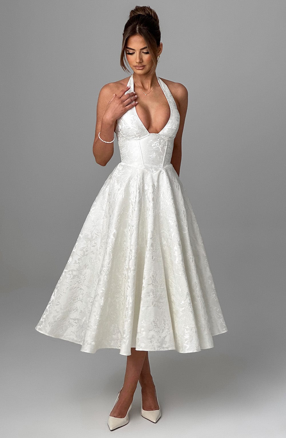 Myra | Vestido Midi Blanco Con Cuello Halter Jacquard
