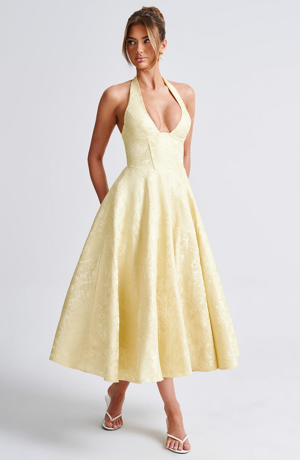 Myra | Vestido Midi Blanco Con Cuello Halter Jacquard