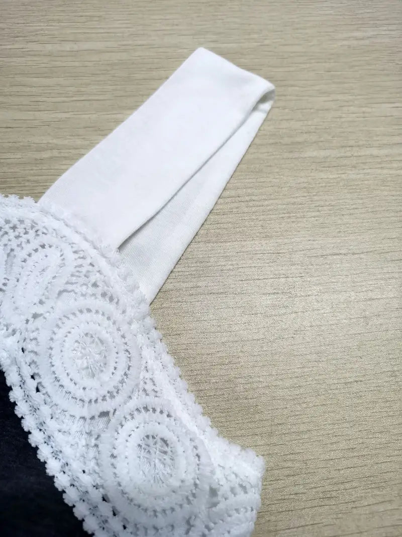 Malinda | Camiseta Sin Mangas Con Ribete de Encaje y Botones