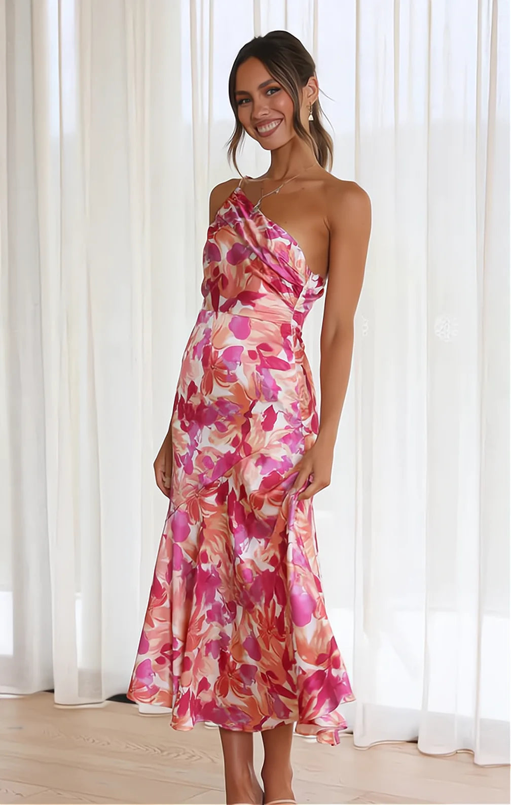 Cynthia | Vestido Midi de Satén Con Estampado Floral y un Solo Hombro