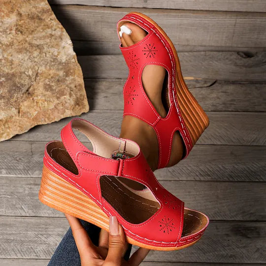 Setia | Sandalias De Cuña Con Aberturas Florales