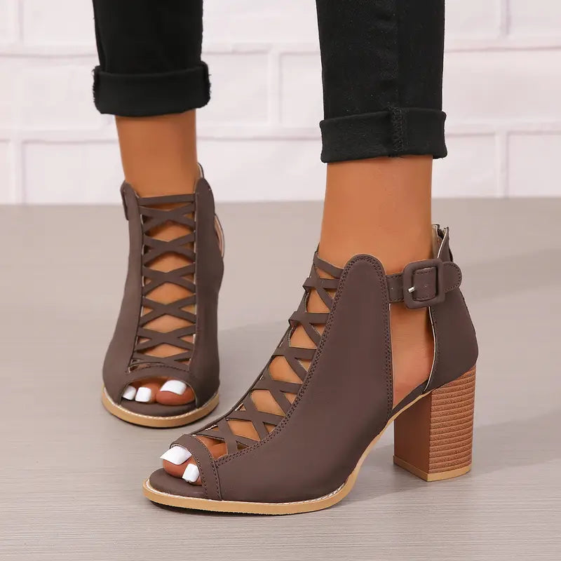Ruzilya | Sandalias con cordones, punta abierta y tacón grueso