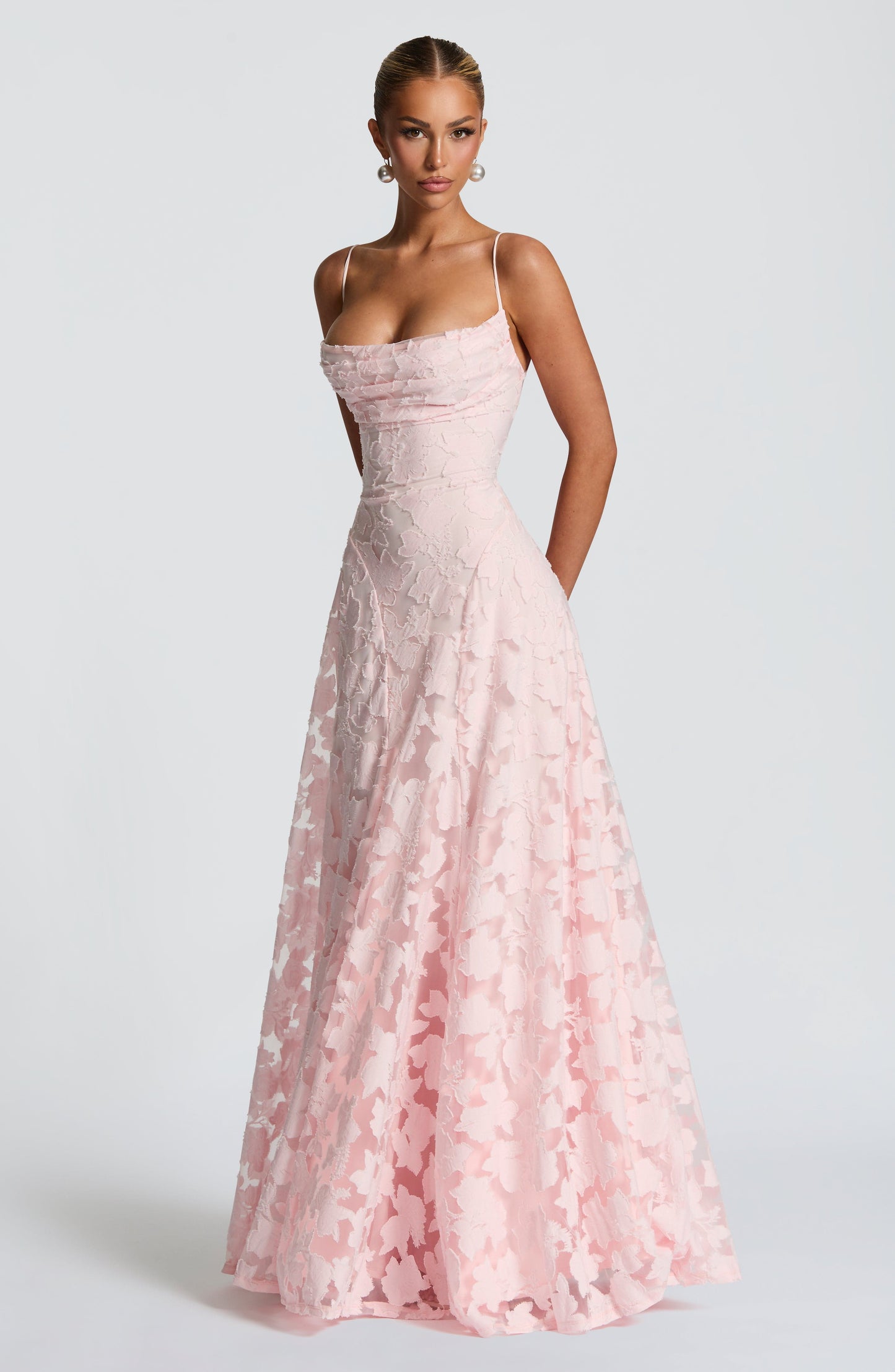 Alona | Vestido Largo De Tirantes Con Textura Floral