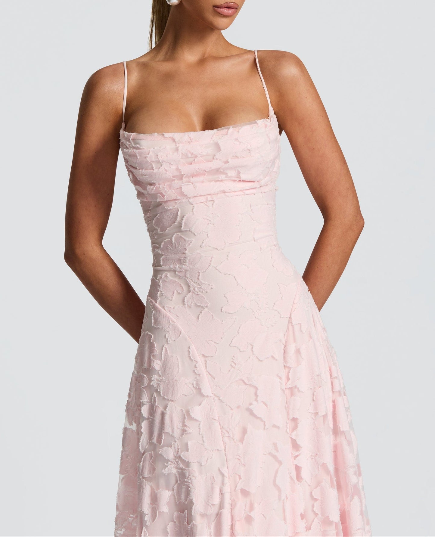 Alonah | Vestido Maxi Elegante Con Tirantes Finos