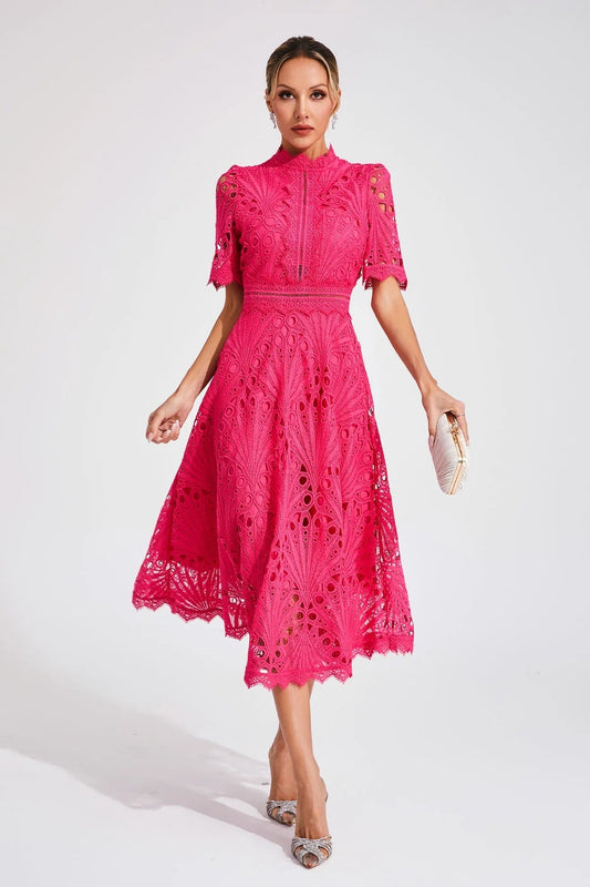 Vorelle | Vestido Midi de Encaje Cuello Alto Manga Corta