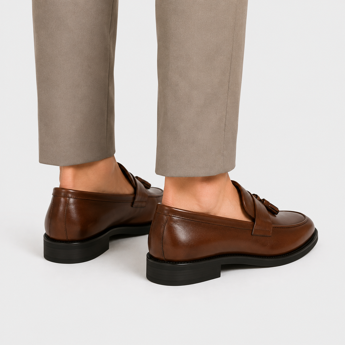 Leonides | Mocasines con Borlas y Tacones Bajos