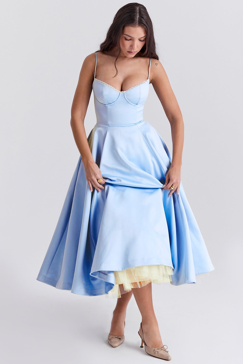 Arestina | Vestido Midi Tul Tirantes Finos