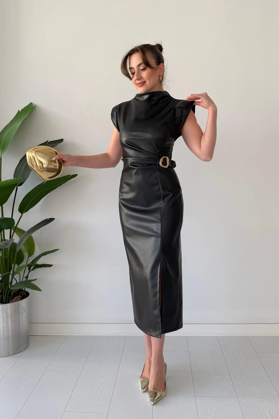 Claudine - Vestido Midi de Imitación de Piel Con Cinturón