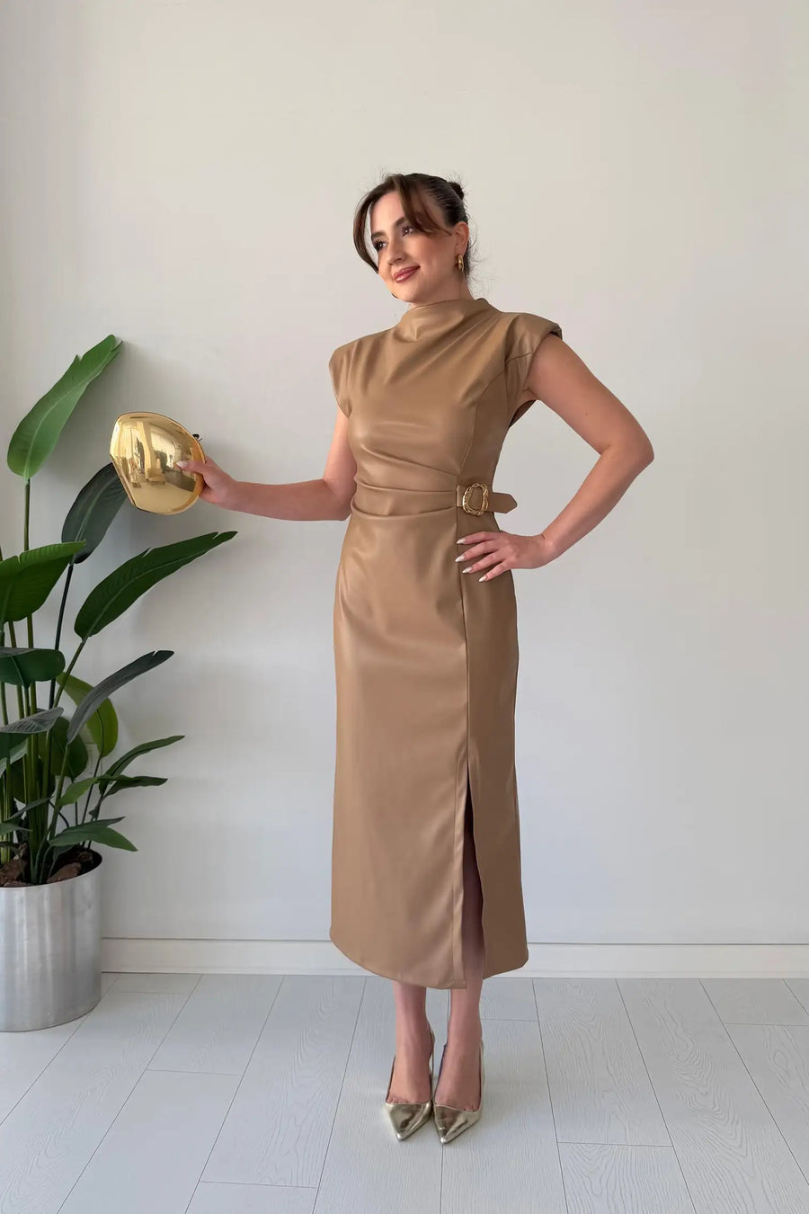 Claudine - Vestido Midi de Imitación de Piel Con Cinturón