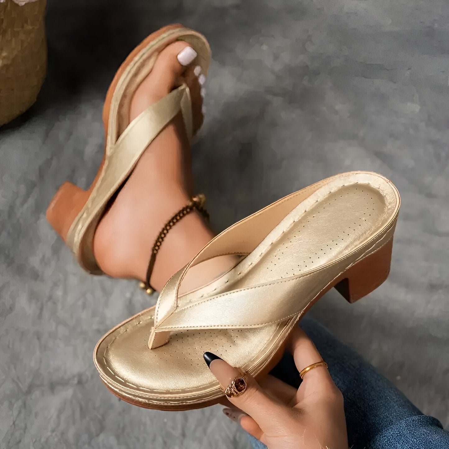 Gerta - Sandalias De Tiras Con Tacón De Bloque