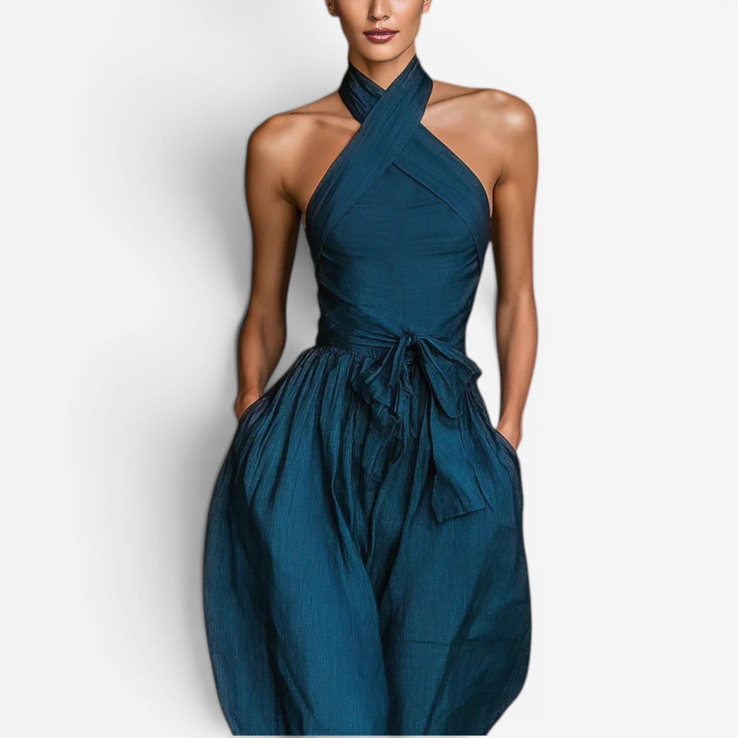 Nicholen - Mono Con Cuello Halter y Pernera Ancha