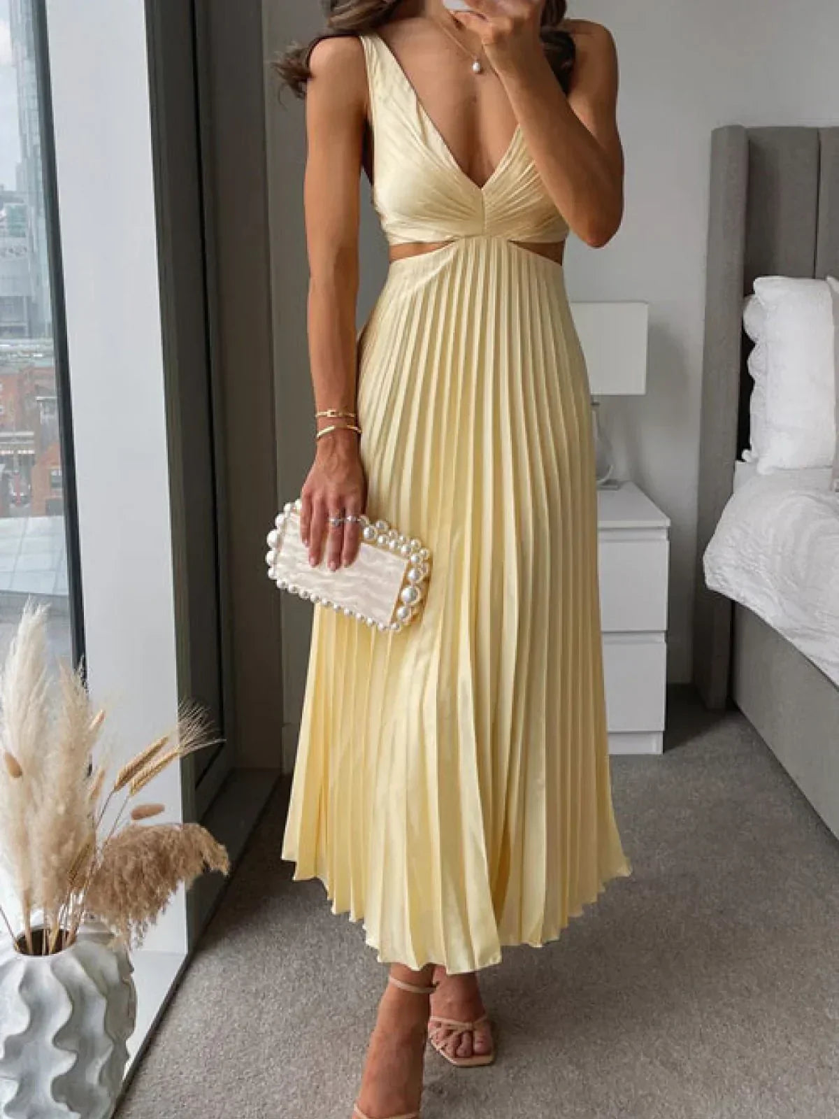 Zampia | Vestido Plisado Maxi Con Escote En V