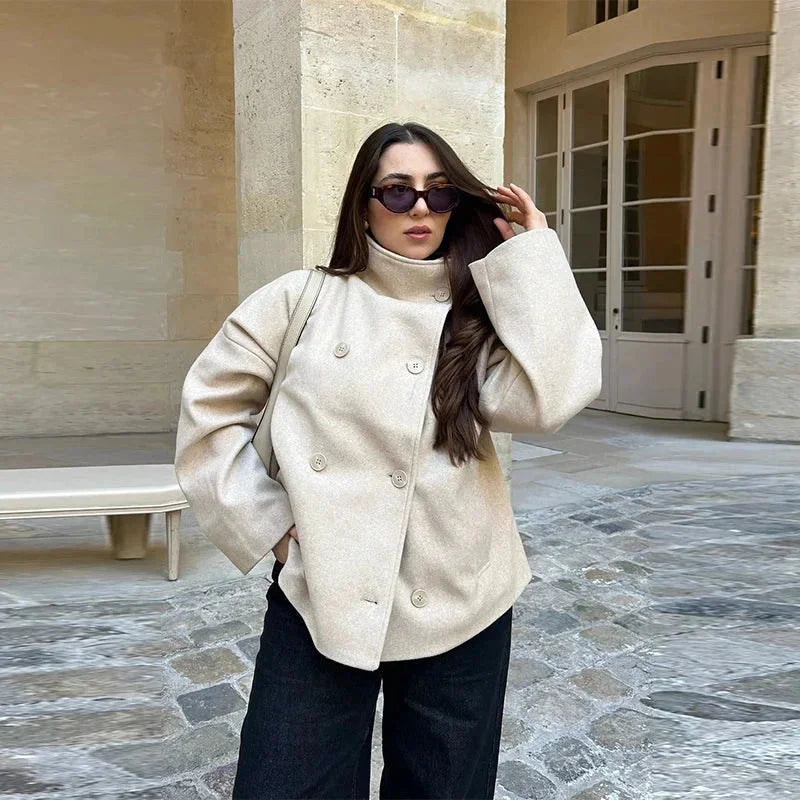 Vivioelis | Chaqueta Corta con Cuello Alto y Botones