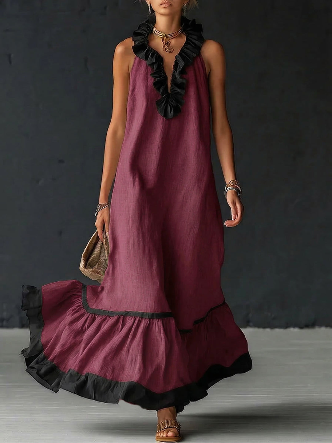 Natja | Vestido Largo Con Cuello De Volantes Y Bajo en Contraste