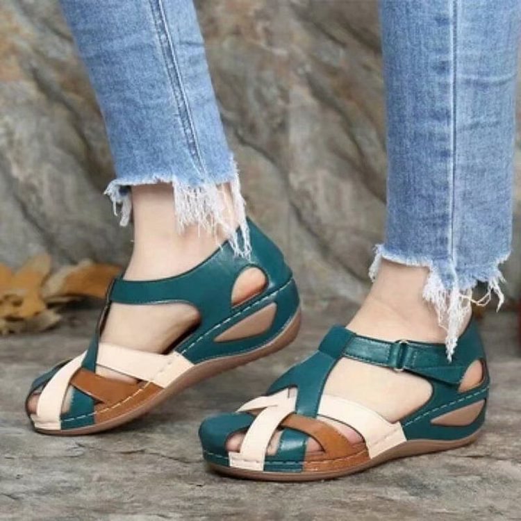 Kareena - Sandalias Planas Con Tiras y Aberturas Puntera Cerrada