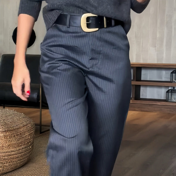 Angelina | Pantalones De Pierna Recta a Rayas Finas Hasta El Tobillo