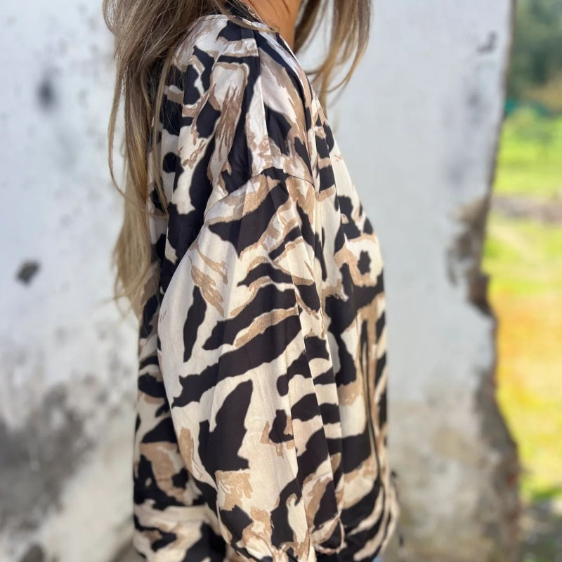 Leezi | Chaqueta con Estampado Abstracto y Cremallera Frontal