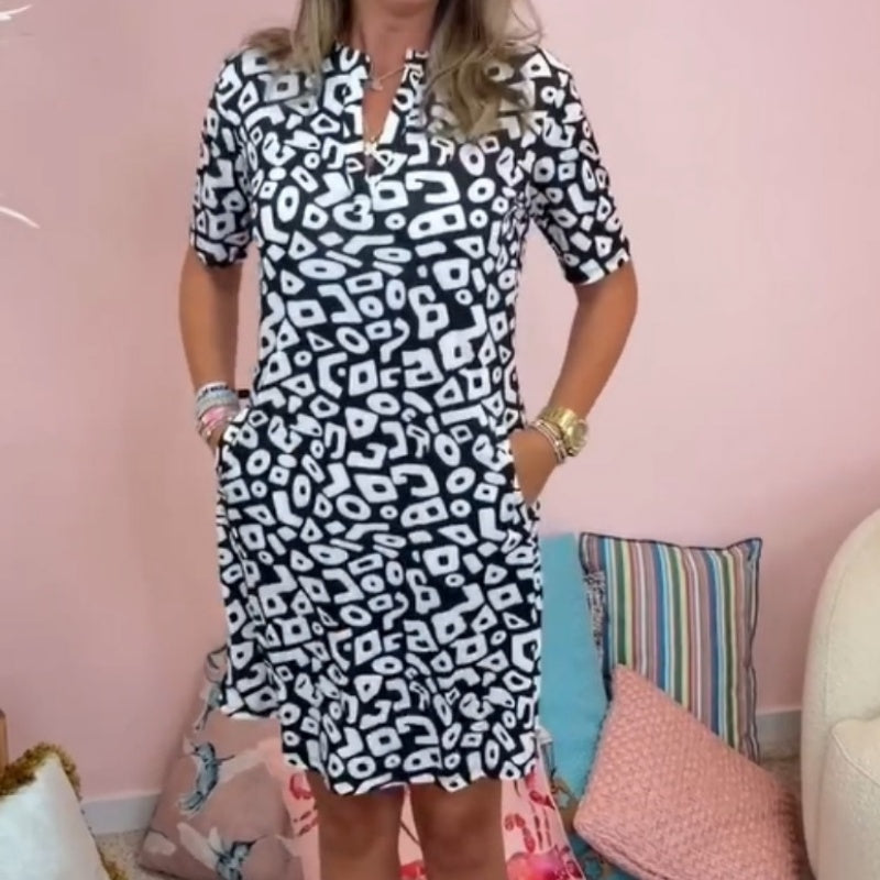 Aluna | Vestido Mini Estampado Geométrico Manga Corta