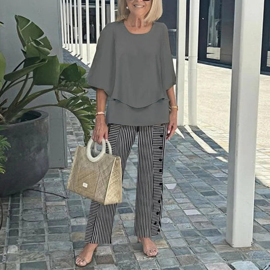 Laetitaa - Conjunto Dos Piezas Blusa Capa Pantalón Estampado