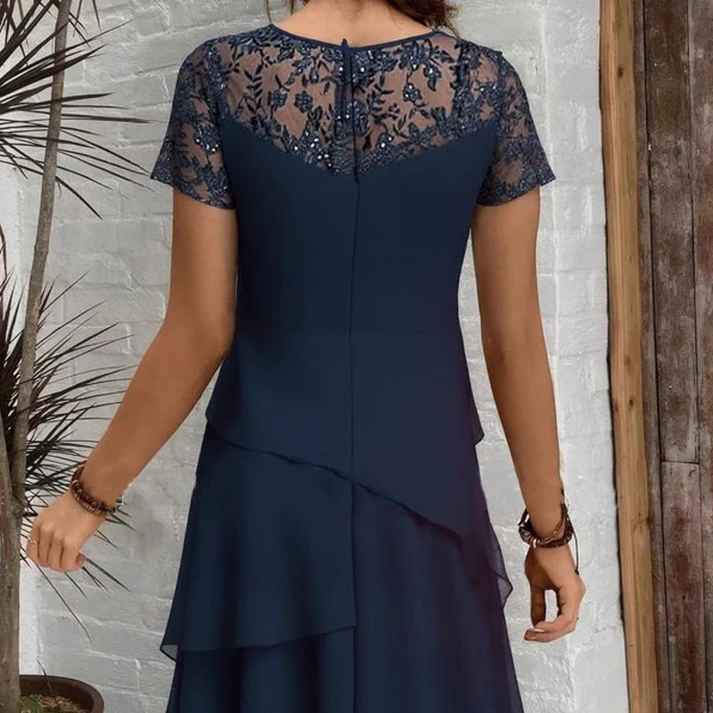 Relasha - Vestido Midi Con Mangas de Encaje en Capas