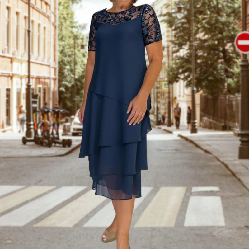 Relasha - Vestido Midi Con Mangas de Encaje en Capas