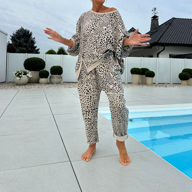 Leenora | Conjunto Dos Piezas Estampado Leopardo Holgado