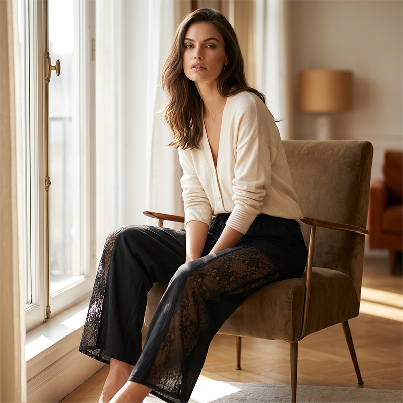 Qerina | Pantalones De Pierna Ancha Con Paneles De Encaje