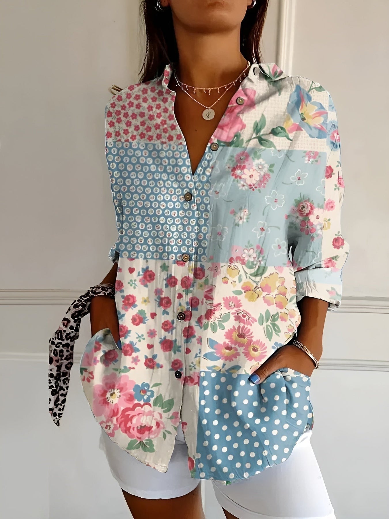 Brenda - Blusa Informal Con Estampado Floral y Cierre Frontal Con Botones