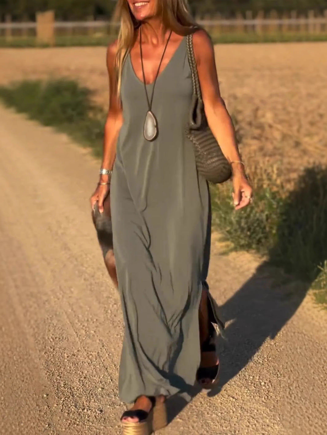 Evelyne - Vestido Largo Sin Mangas Con Cuello en V